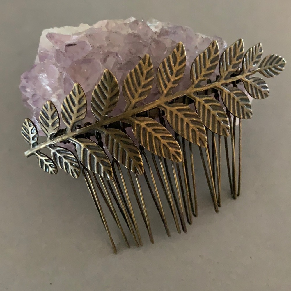 Vintage Hair Side Comb With Leaf Design